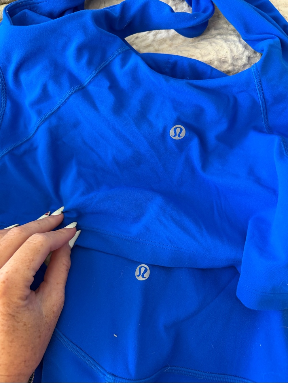 Lululemon Active wear sets. Size 4 - Picture 3 of 8
